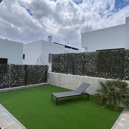 Modern Pool Ancrd
